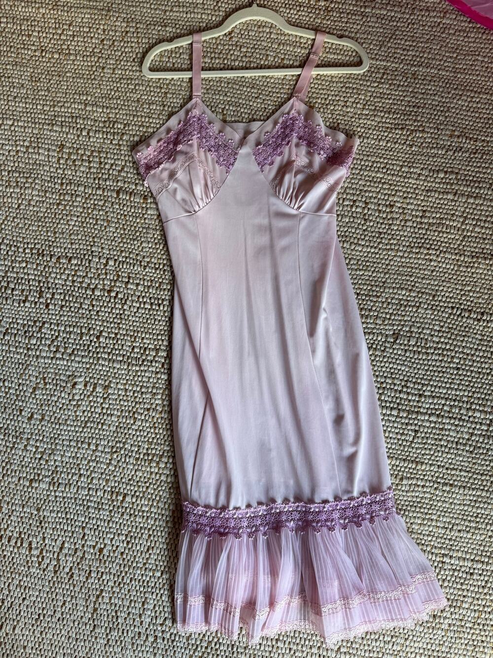 VTG Pink Lace Slip Dress Pleated Ruffle Hem Midi Embroidered Coquette Fairycore